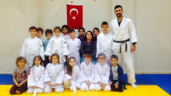 Çaybaşı Yeniköy İlkokulu Öğrencilerinin Judo Başarısı!