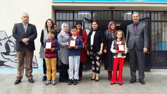Sosyal Güvenlik Kurumunun Düzenlemiş Olduğu Anı Yarışmasında Erenler İlkokulu Öğrencileri Derece Yaptı