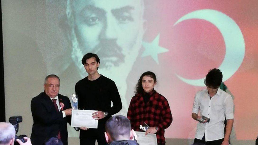 Milletin Sesi Mehmet Akif Yarışması Birincisi İlçemizden Ömer Ahmetoğlu